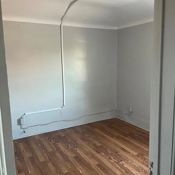 1285 Parent Ave — Photo 9