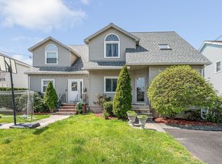 20 Burnett Rd UNIT 20, Revere, MA 02151