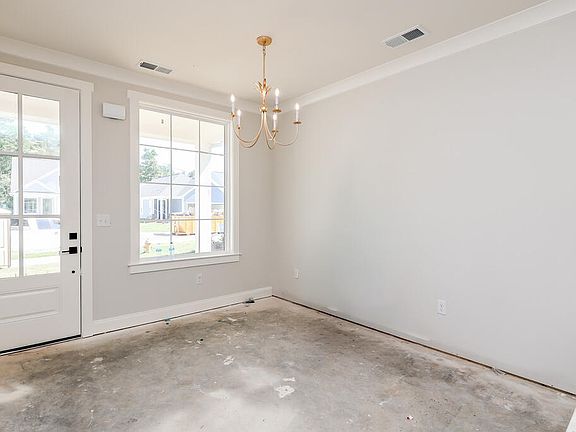 3rd image of 941 Georgia Oak Cv