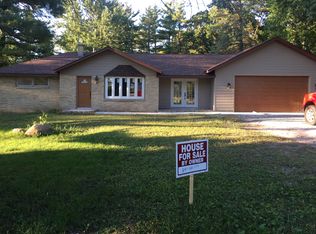 13530 W Greenview Dr, Wadsworth, IL 60083