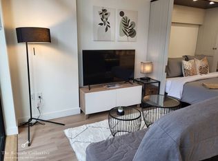 311 W 1st St #102, North Vancouver, BC V7M 1B5