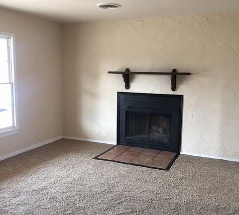 2nd image of 303 Skelly Dr
