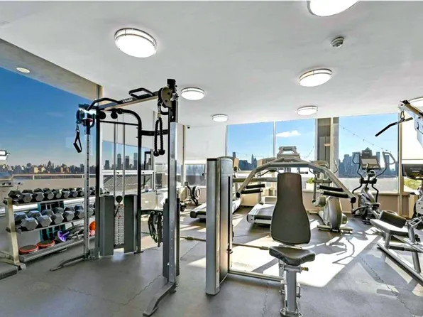 6050 Blvd East image 15 of 19