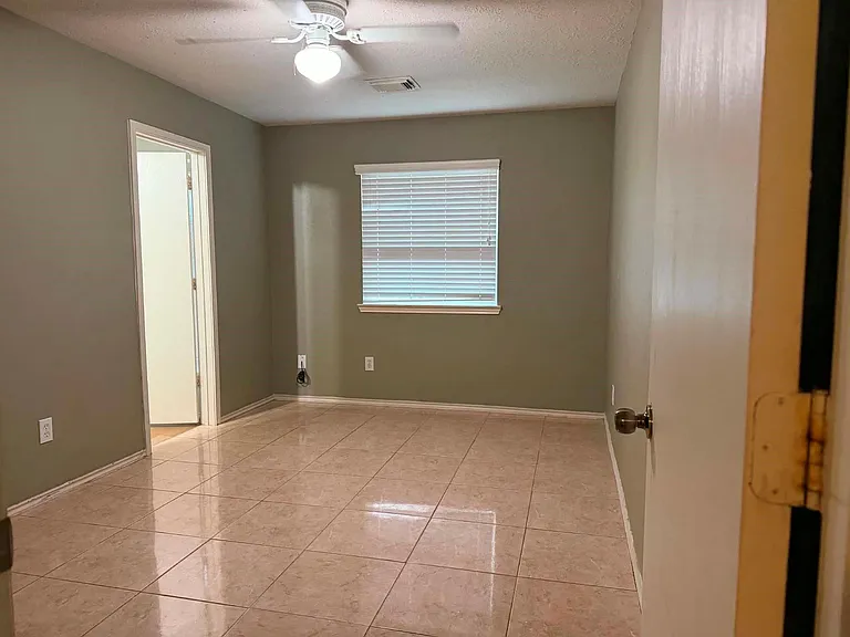 11030 Knobbley Oak Ct — Photo 13