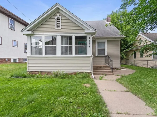 1714 Thomas Ave N, Minneapolis, MN 55411