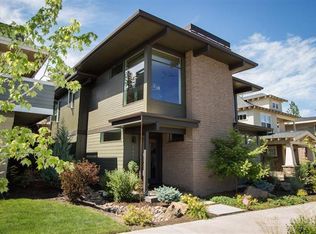 2474 NW Crossing Dr, Bend, OR 97703