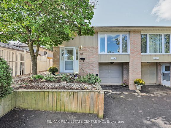 3rd image of 175 Burbank Cres