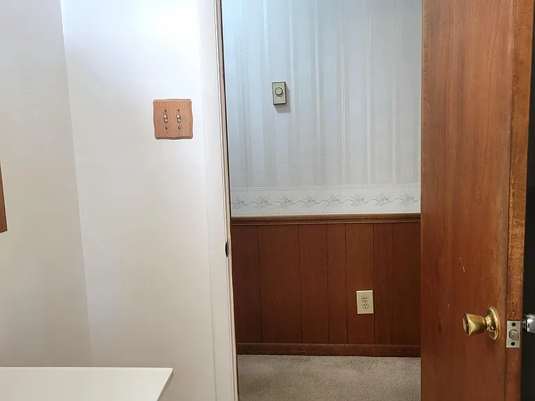 735 W Philadelphia Ave — Photo 19