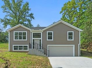 11225 Felton St, Sugar Creek, MO 64054