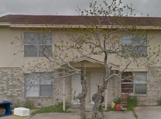 2004 Woodcrest Dr, Corpus Christi, TX 78418