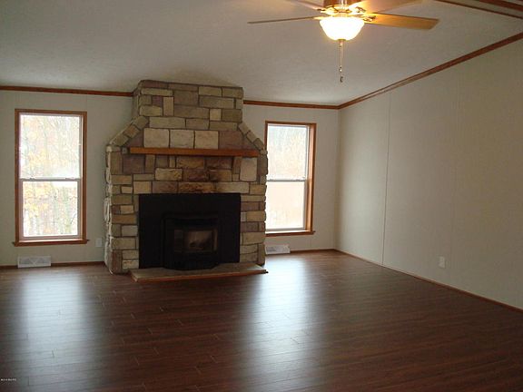 2nd image of 16490 Meddler Ave NE
