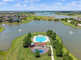 1041 Crystal Lake Dr, Frisco, TX 75036