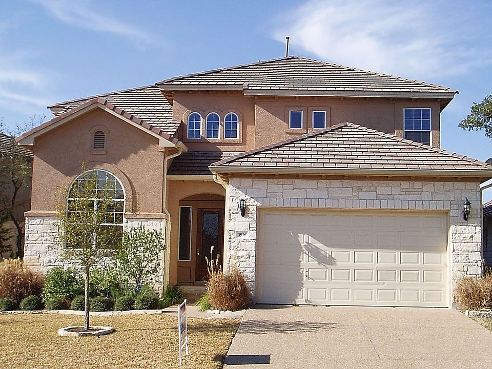 FRONT VIEW OF HOME