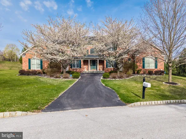 1463 E Stonington Dr, Downingtown, PA 19335