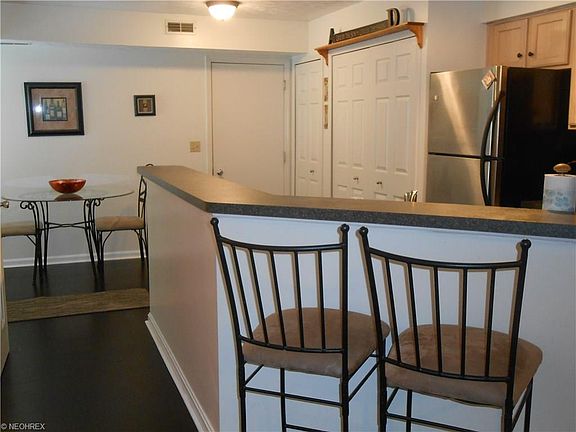 5th image of 6719 Rosewood Ct