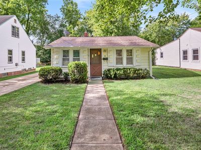 28 Ledgewood Dr, Bedford, OH, 44146