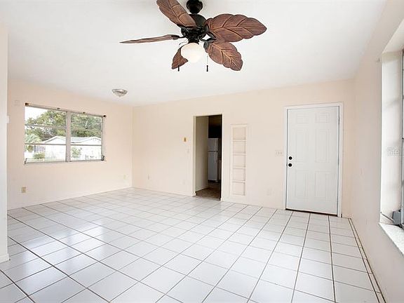 4th image of 2426 Adams Ave