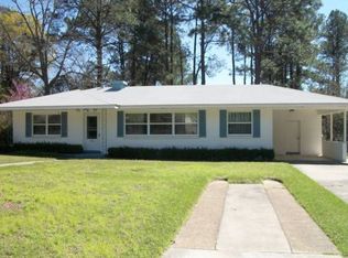 106 Lewis St, Tifton, GA 31794