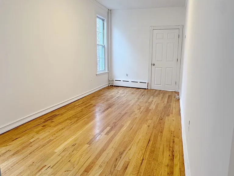 530 Driggs Ave #2L — Photo 9