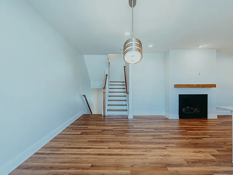 510 Trailside Dr — Photo 13
