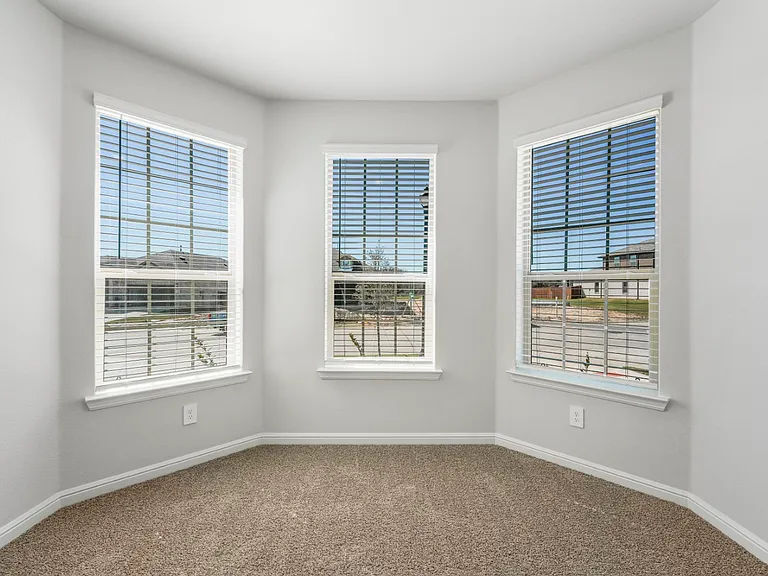 14546 Gorge Dr — Photo 4