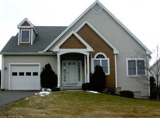 8 S Pond Rd, Bloomfield, CT 06002