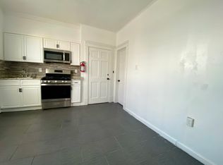 391 Keene St FLOOR 2, Perth Amboy, NJ 08861