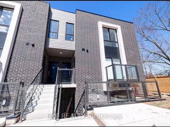 6065 McLeod Rd #206, Niagara Falls, ON L2G 0Z7