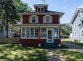 632 Grand Ave, Aurora, IL 60506