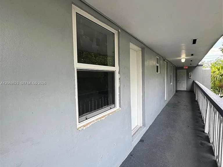 1398 NE 191st St #C305 — Photo 25
