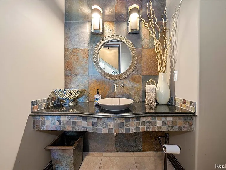 42183 Kouza Ct — Photo 14