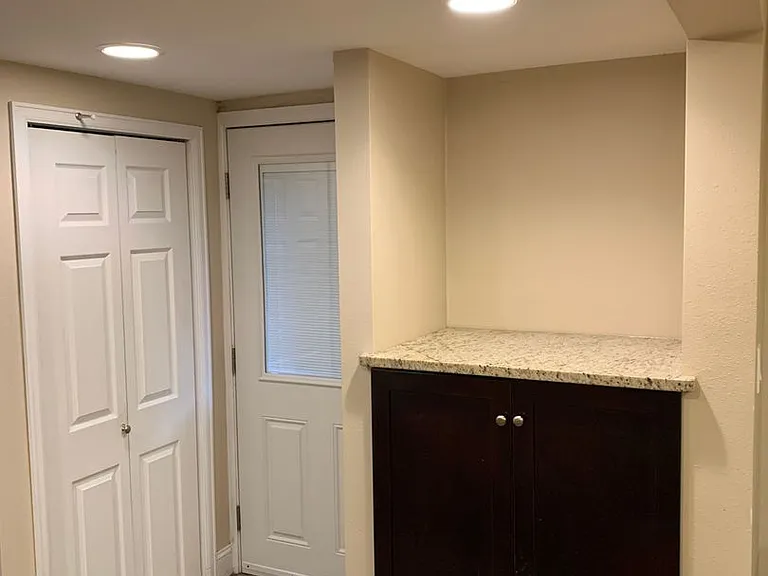 2121 S Josephine St — Photo 5