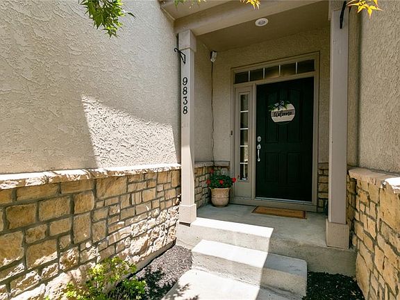 3rd image of 9838 Nieman Pl