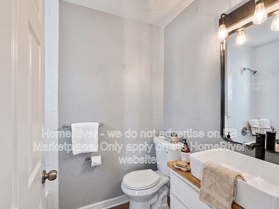 4th image of 11563 SE 57th Ct