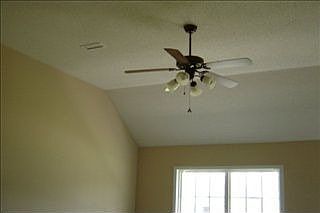 1st image of 124 Rosewood Dr