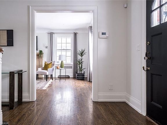 4th image of 63 Dalewood Cres