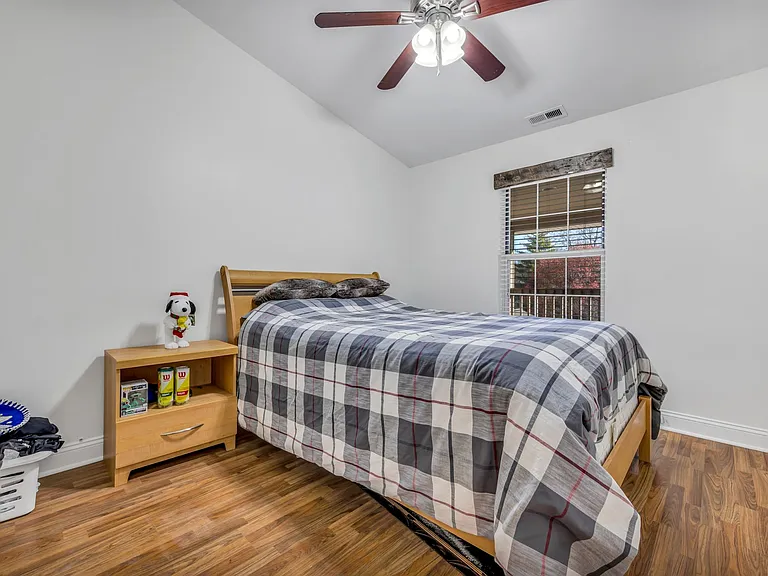 534 Oak Ridge Trails Ct — Photo 22