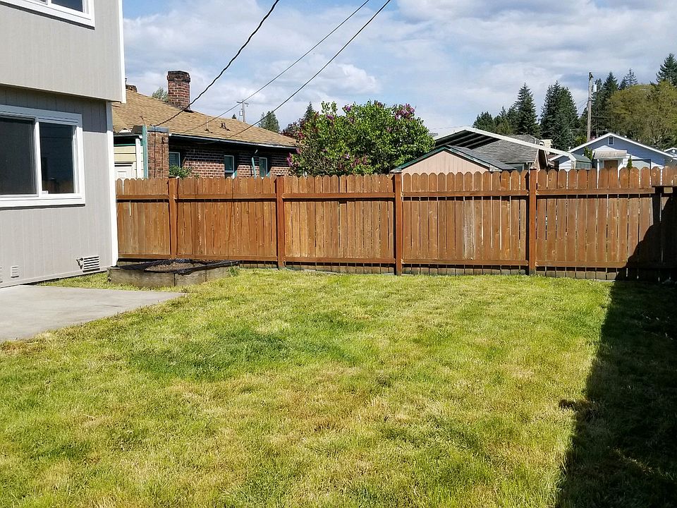 2nd image of 510 E 2nd St