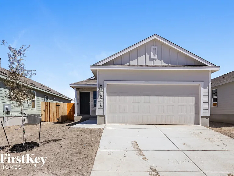 10719 Prusiner Dr — Photo 1
