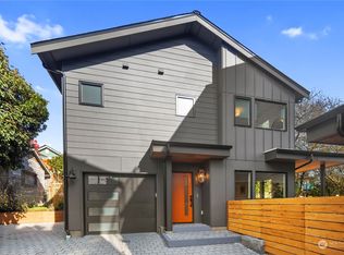 3528 Woodlawn Ave N, Seattle, WA 98103