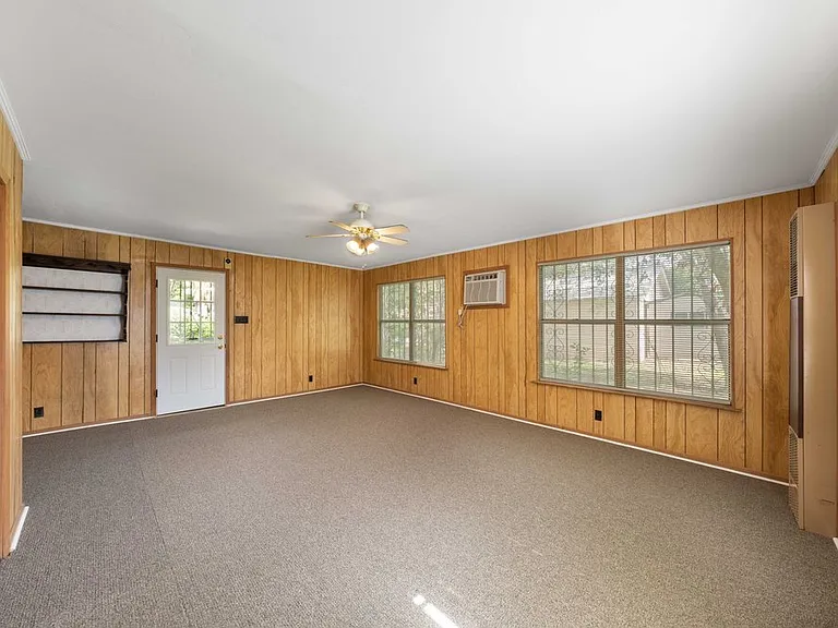 229 Alexander Hamilton Dr — Photo 15