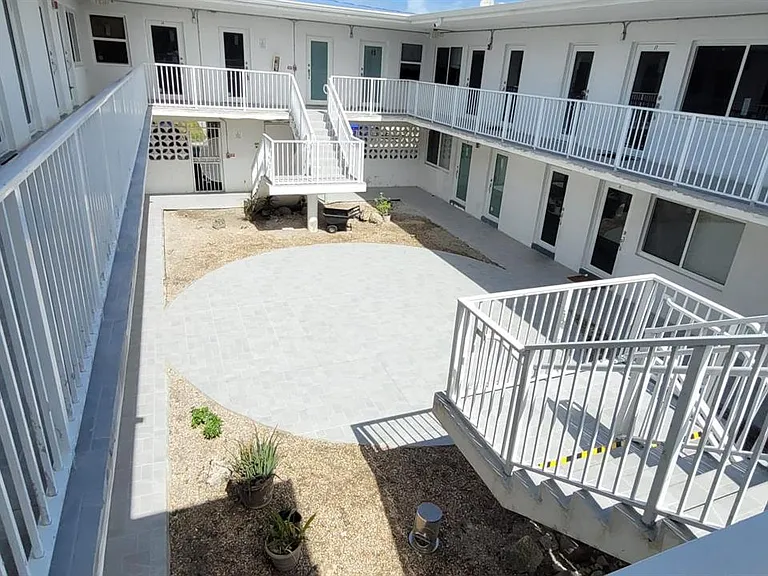 1719 Wiley St #2 — Photo 22