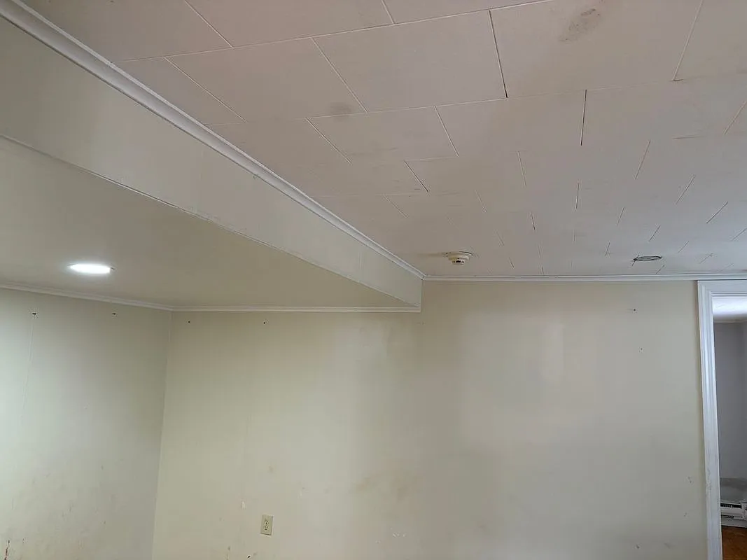 2 bed, 1.0 bath, 900 sqft, $1,700 — Photo 2