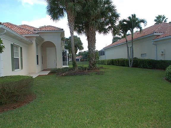 2nd image of 4614 W Hammock Circle