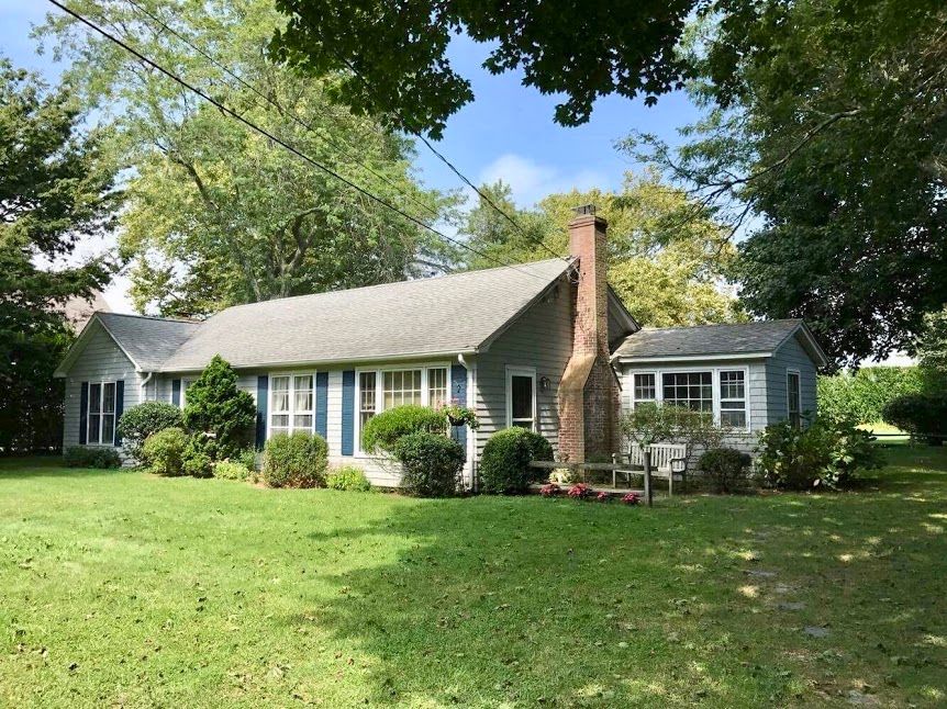 138 Bridge Ln in Bridgehampton Out East