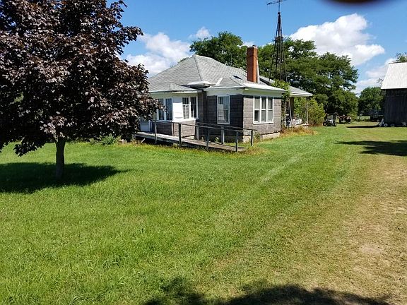 3rd image of 3858 N 72nd Ave