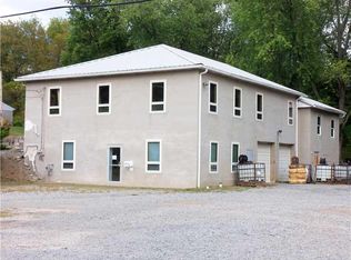 530 N Main St, Houston, PA 15342