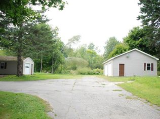 48 Old County Rd, Hampden, ME 04444