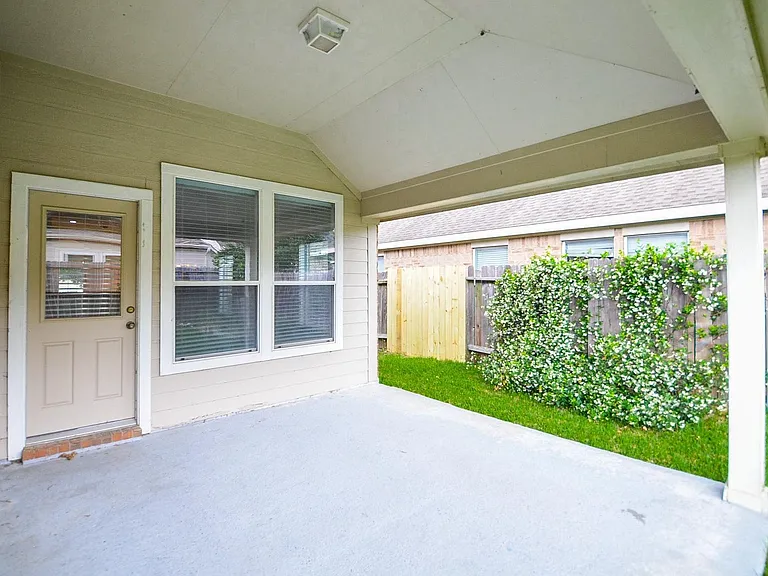 7038 Cornflower Ln — Photo 30