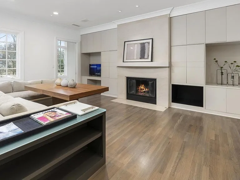997 Davis Dr — Photo 36